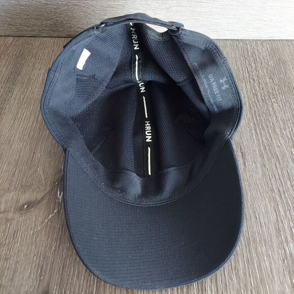 Under Armour Black Lightweight Running Hat - Picture 5 of 5